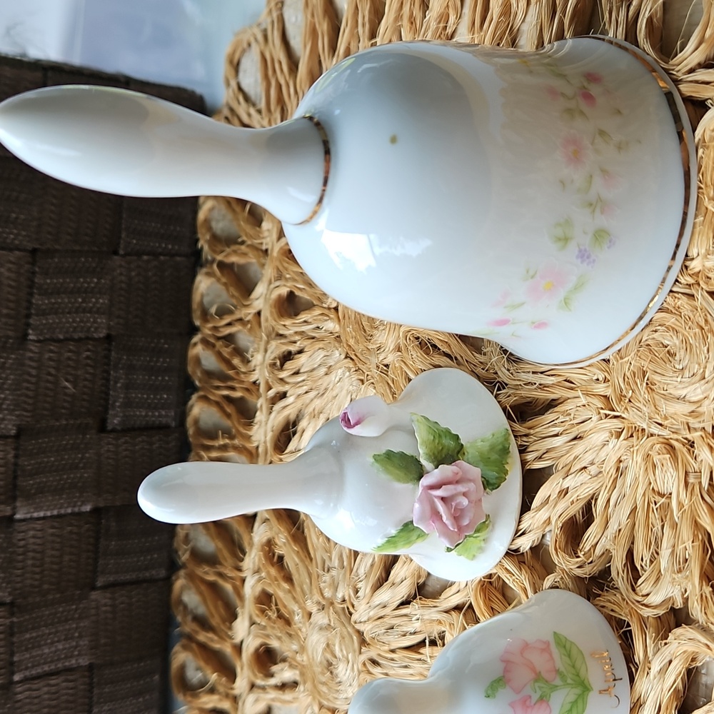 Jamestown Fine China Porcelain Bell with Gold Trim And Floral Design, Plus 2 Xtr